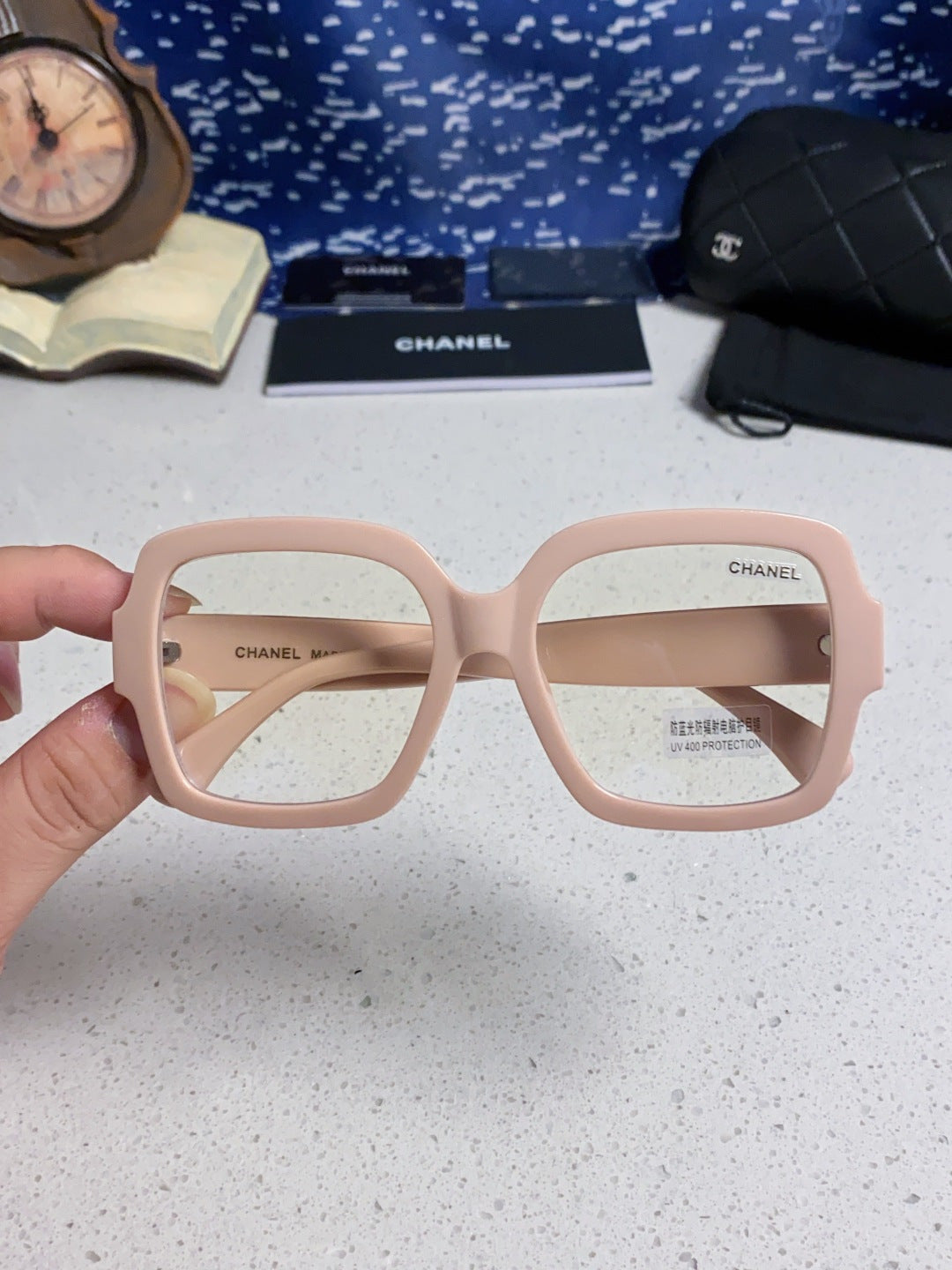 CHANEL 26S OVERSIZED SQUARE FRAME IN PINK ACETATE 404747