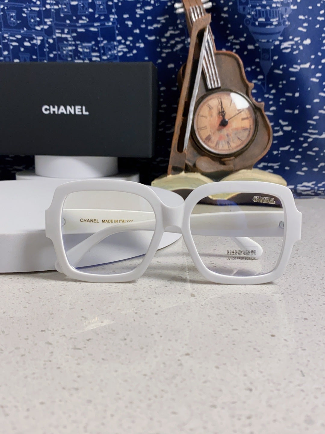 CHANEL 26S OVERSIZED SQUARE FRAME IN WHITE ACETATE 404748