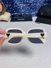 CHANEL 26S FACETED LENSES IN ACETATE 404752