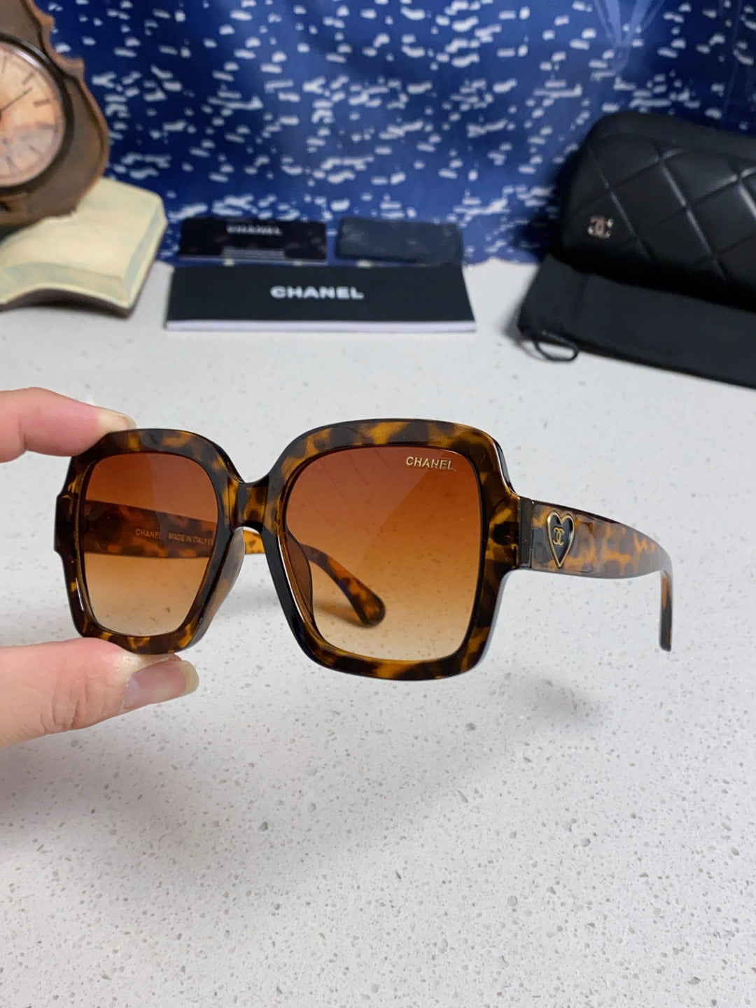 CHANEL 26S FACETED LENSES IN ACETATE 404754
