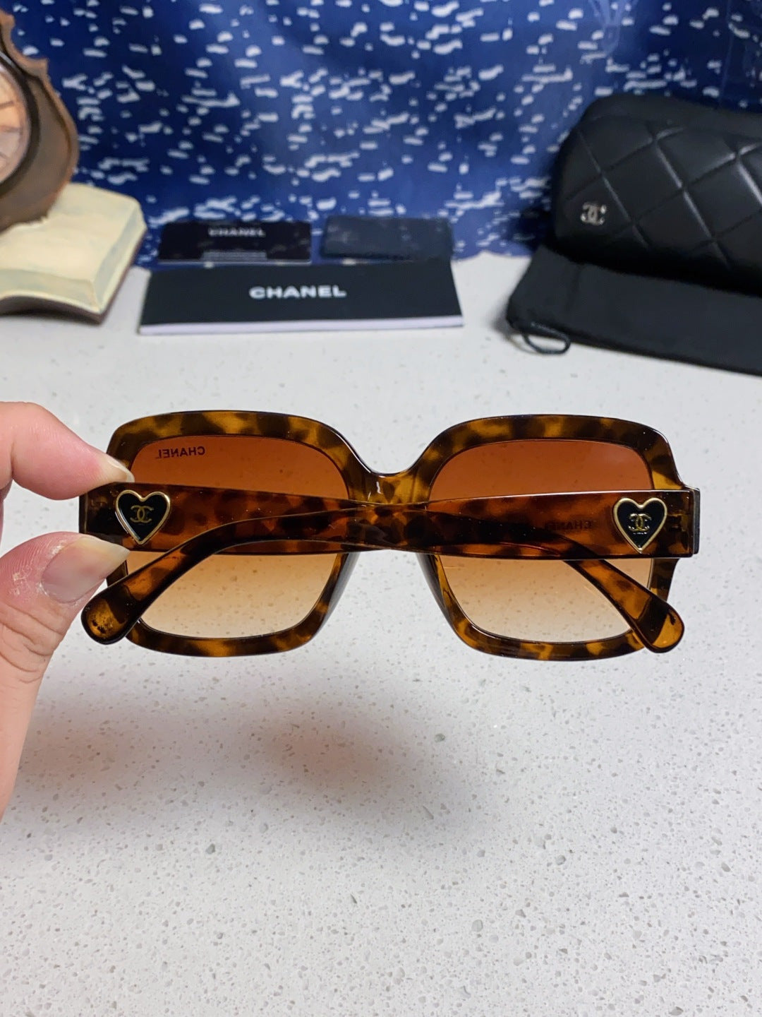 CHANEL 26S FACETED LENSES IN ACETATE 404754