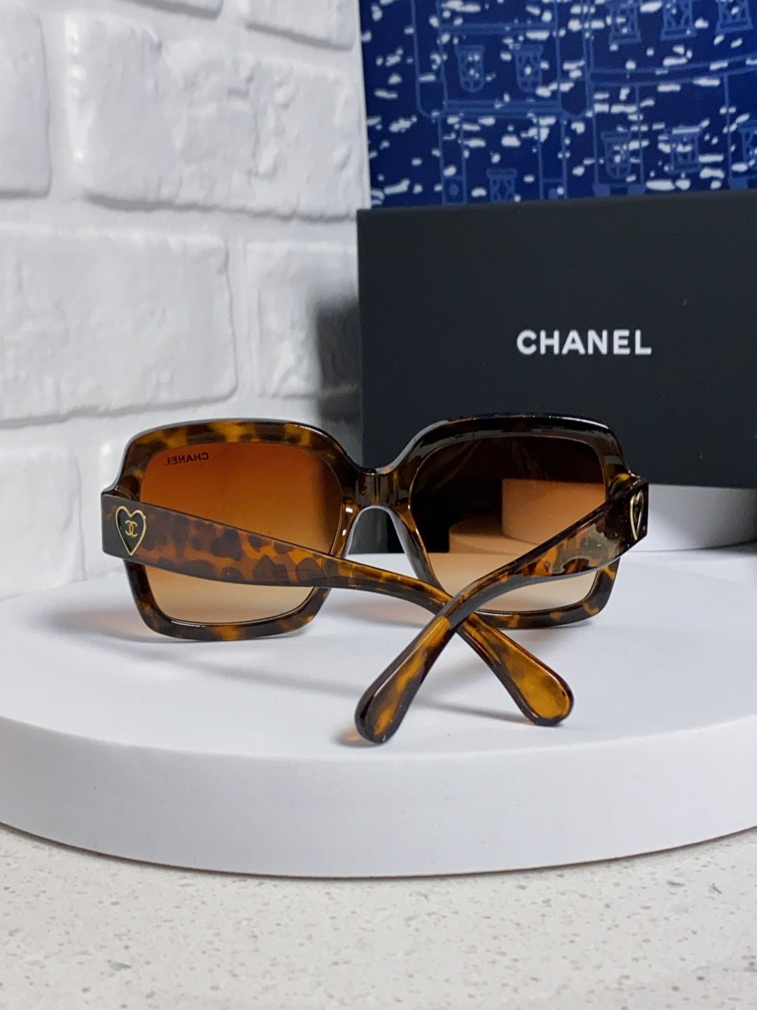 CHANEL 26S FACETED LENSES IN ACETATE 404754
