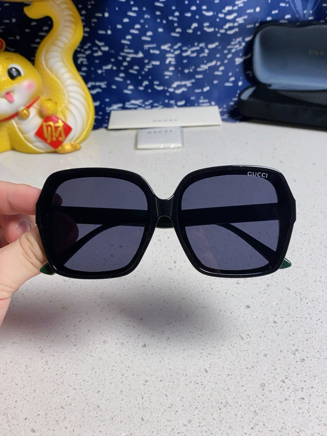 GUCCI 26S SQUARE FRAME IN ACETATE 424622