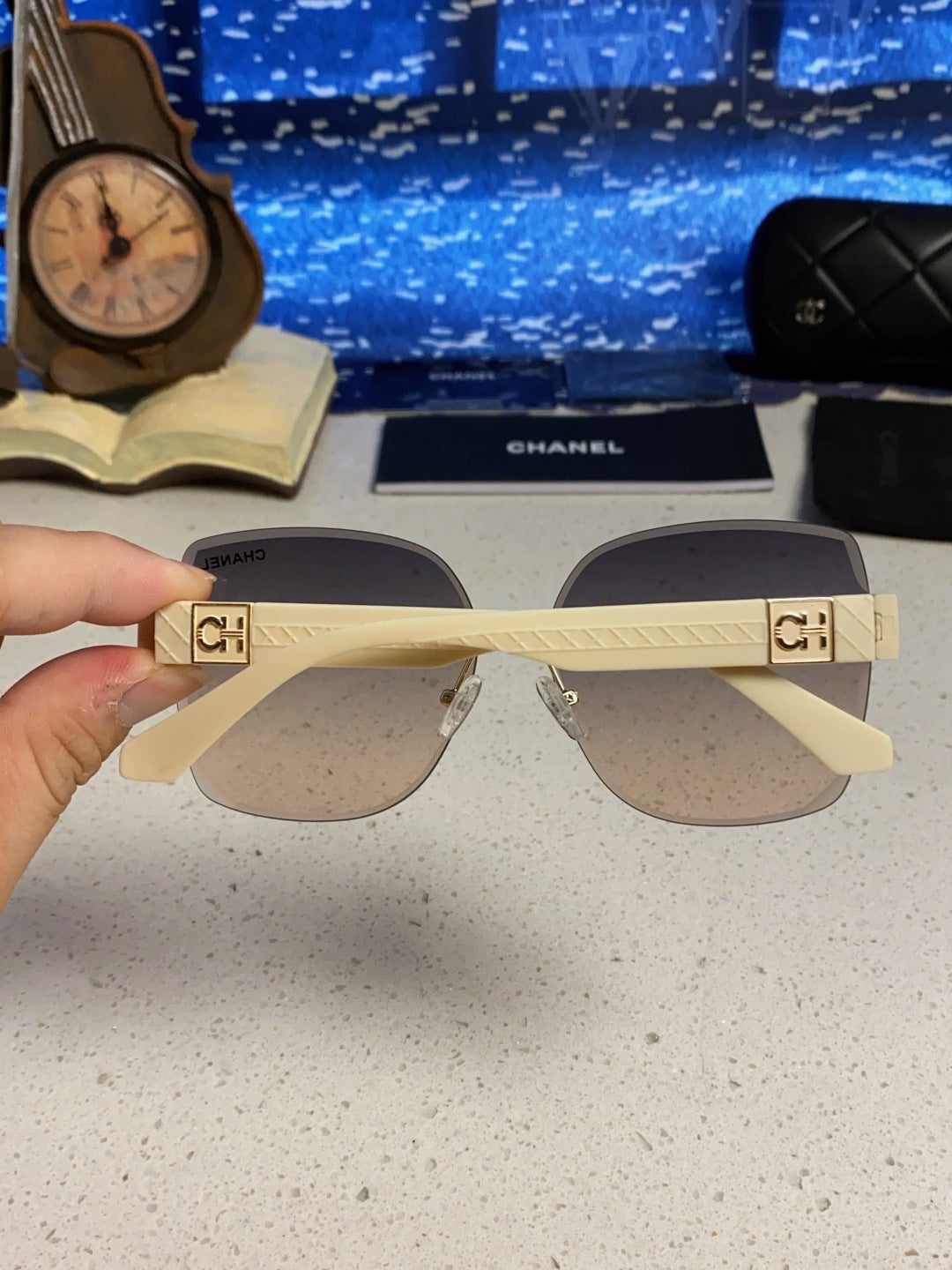 CHANEL 26S FACETED LENSES IN ACETATE 404783
