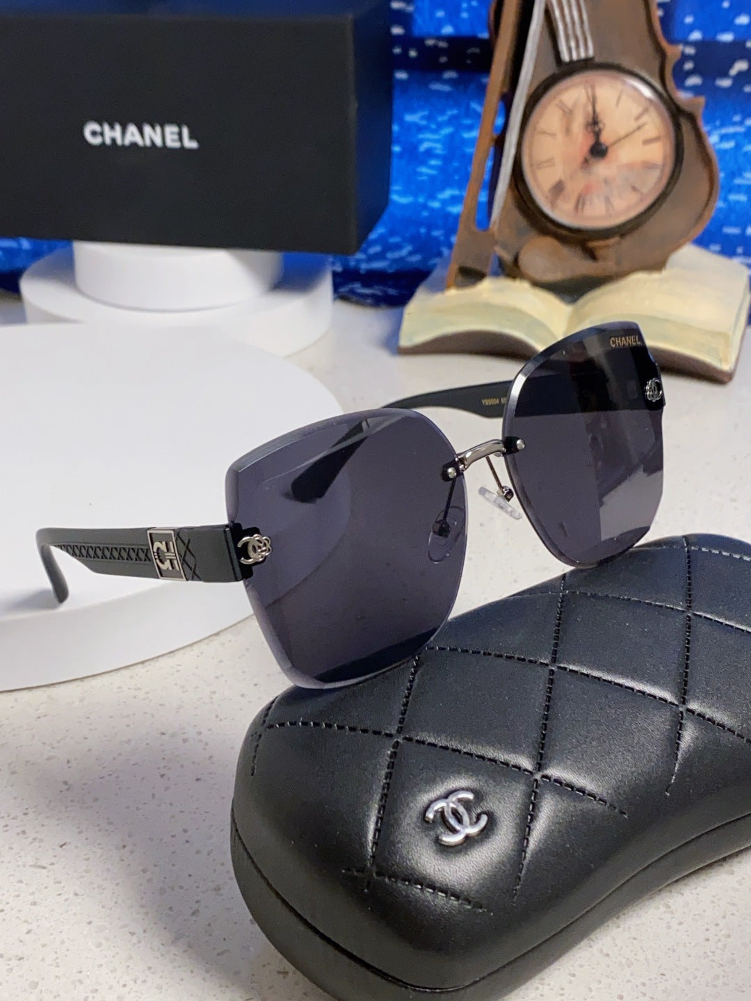 CHANEL 26S FACETED LENSES IN ACETATE 404784