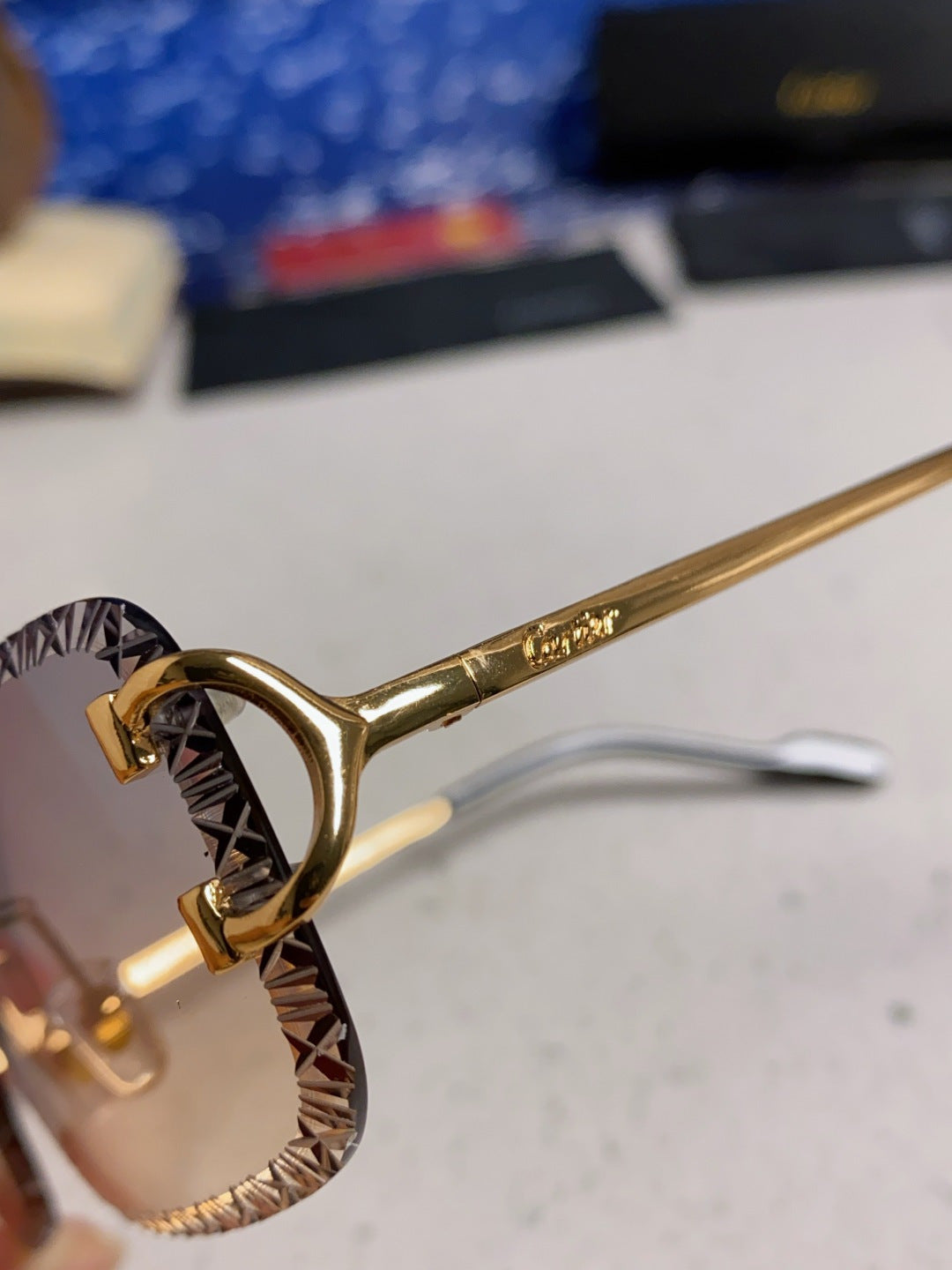 CARTIER 26S RIMLESS FRAME IN METAL 439651