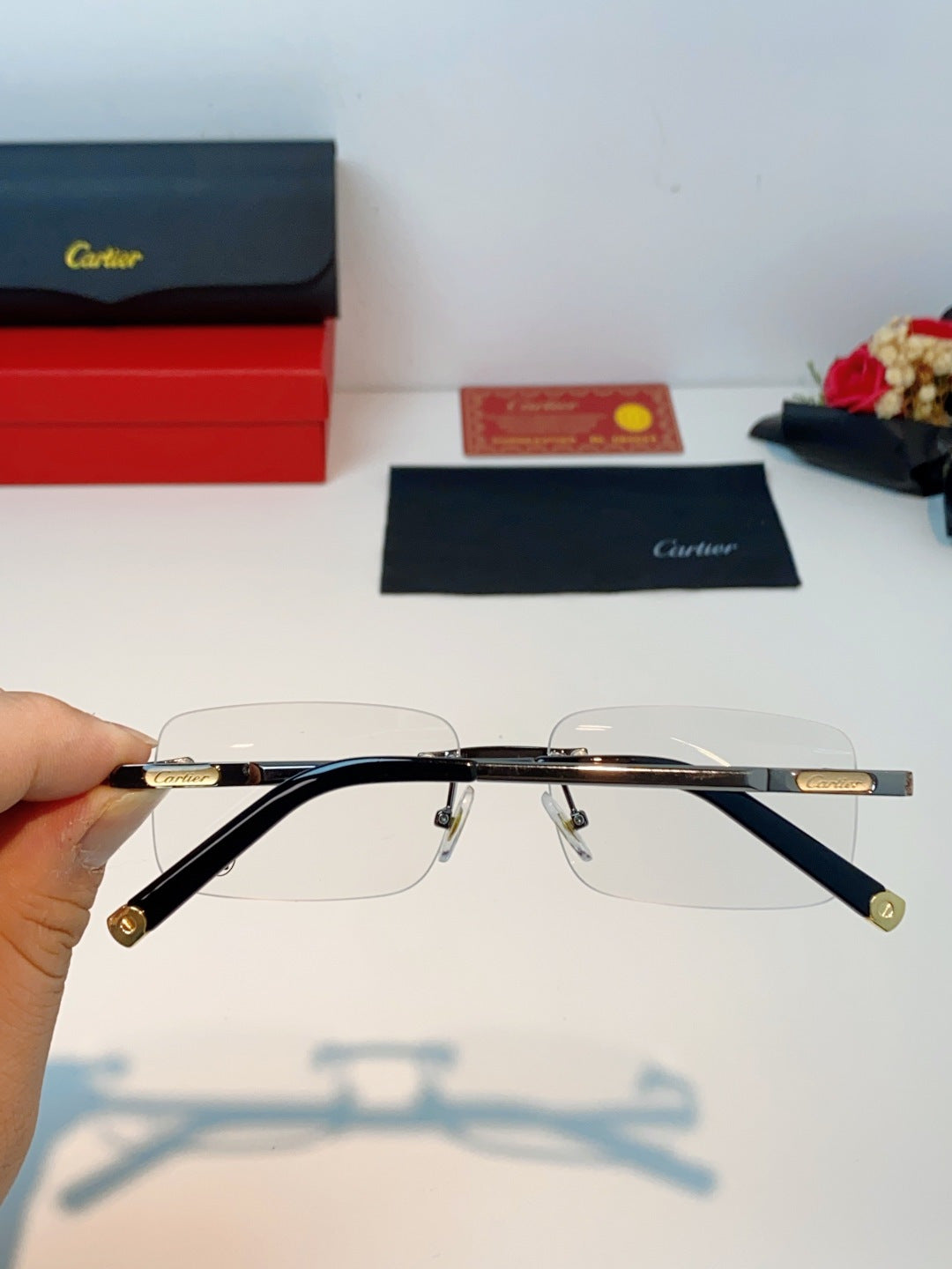 CARTIER 26S RECTANGULAR FRAME IN METAL 431045