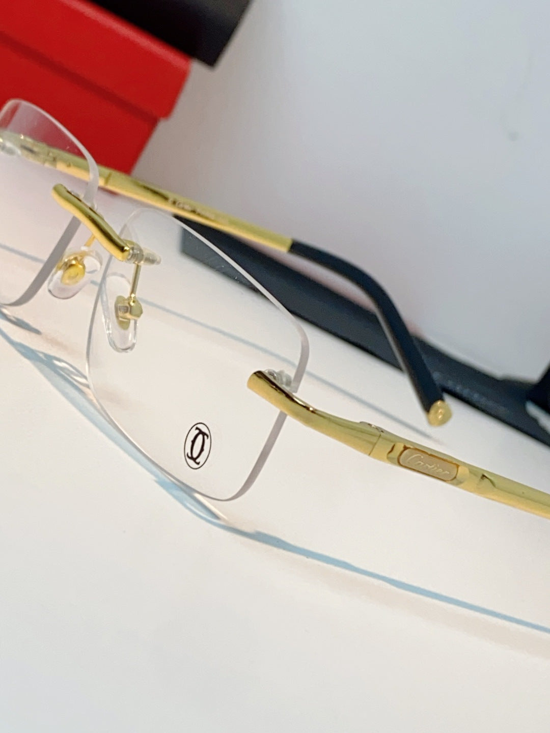 CARTIER 26S RECTANGULAR FRAME IN METAL 431047