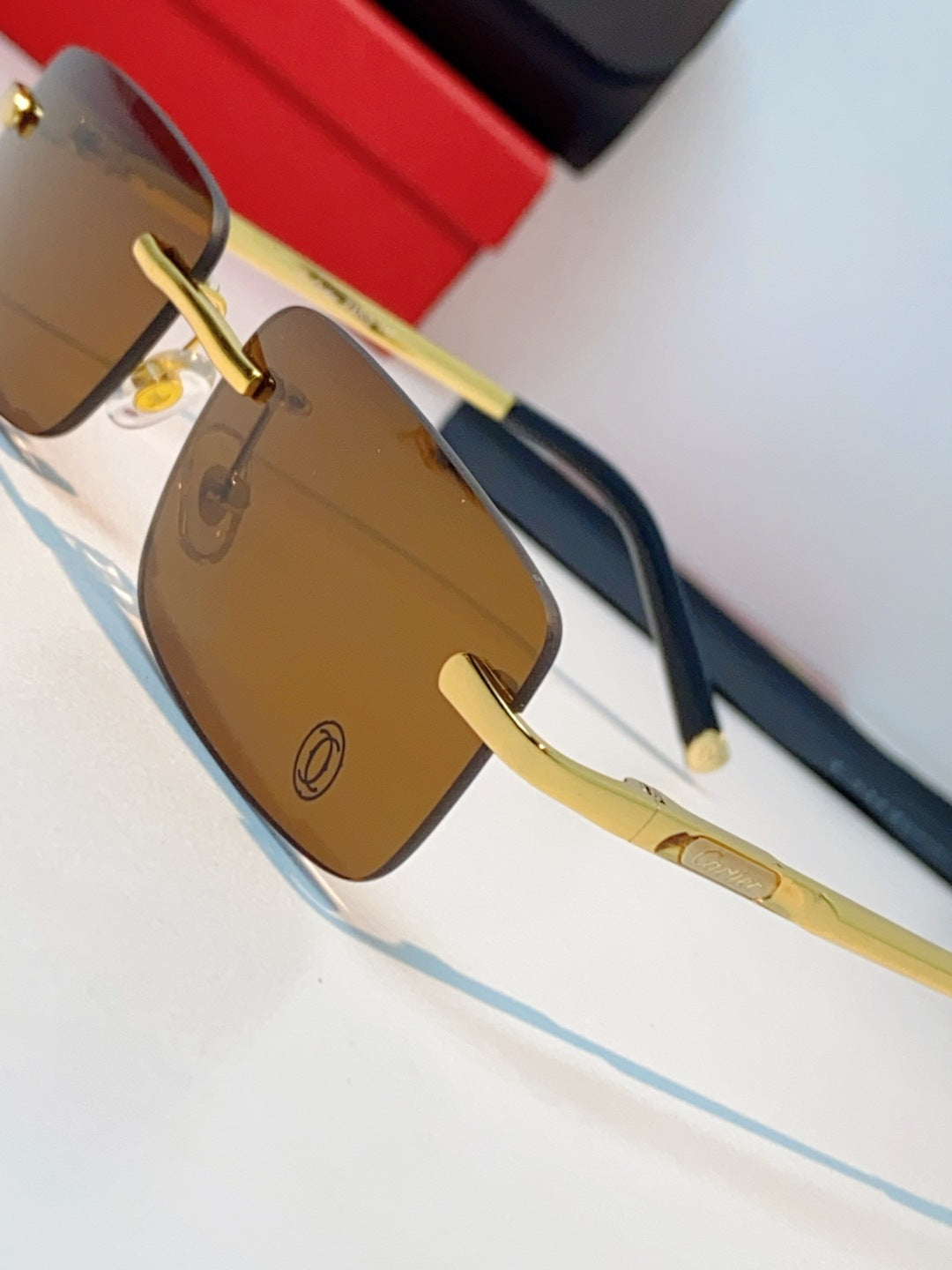 CARTIER 26S RECTANGULAR FRAME IN METAL 431048