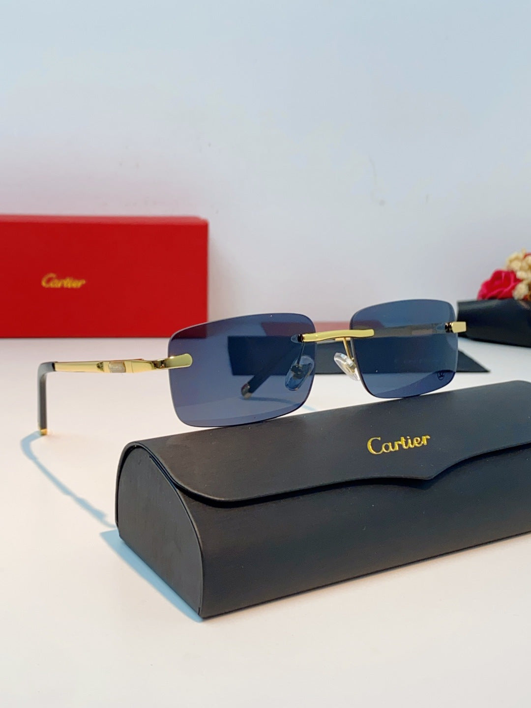 CARTIER 26S RECTANGULAR FRAME IN METAL 431050