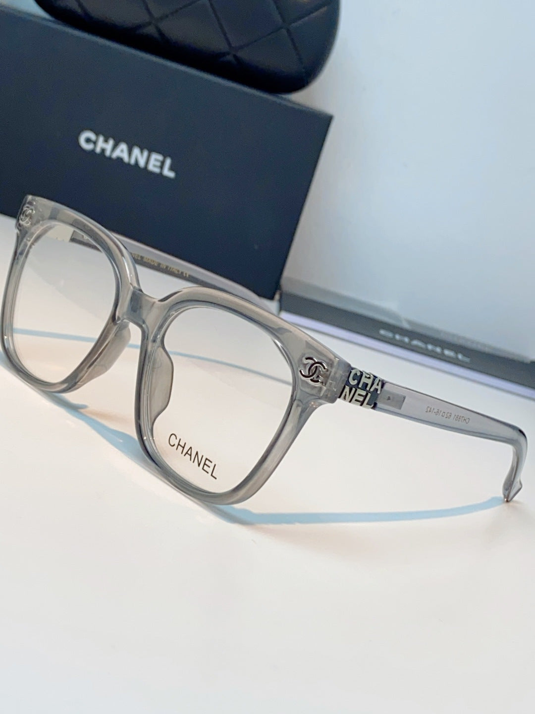 CHANEL 26S SQUARE FRAMES IN ACETATE 399909