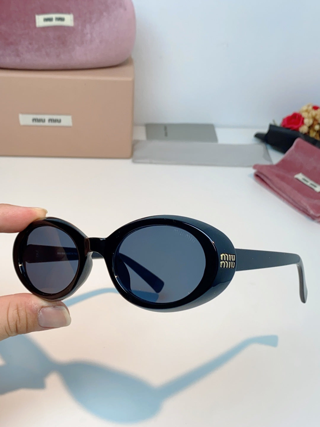MIUMIU 26S OVAL FRAME IN ACETATE 424533