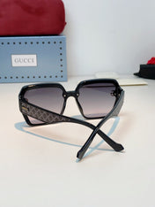 GUCCI 26S OVERSIZED SQUARE FRAME IN ACETATE 424515