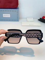 GUCCI 26S OVERSIZED SQUARE FRAME IN ACETATE 424516