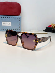 GUCCI 26S OVERSIZED SQUARE FRAME IN ACETATE 424518