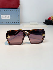 GUCCI 26S OVERSIZED SQUARE FRAME IN ACETATE 424518