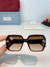 GUCCI 26S OVERSIZED SQUARE FRAME IN ACETATE 424519