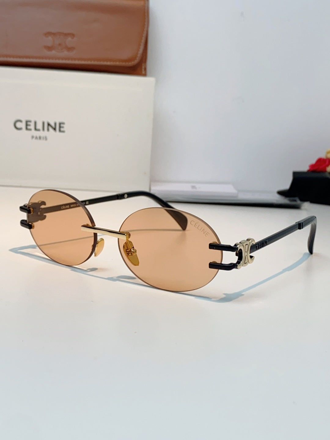 CELINE 26S OVAL FRAME IN METAL 427822