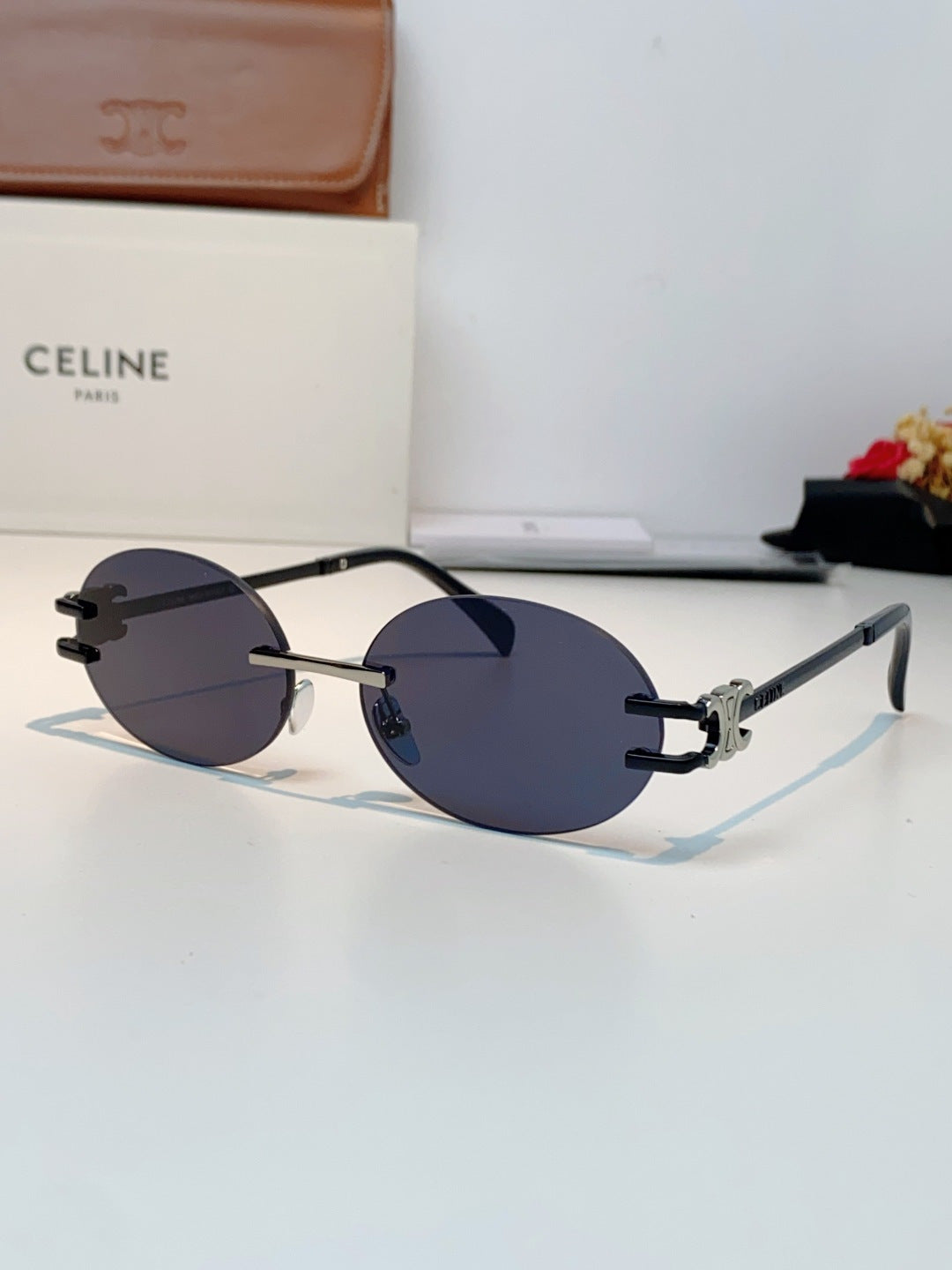 CELINE 26S OVAL FRAME IN METAL 427825