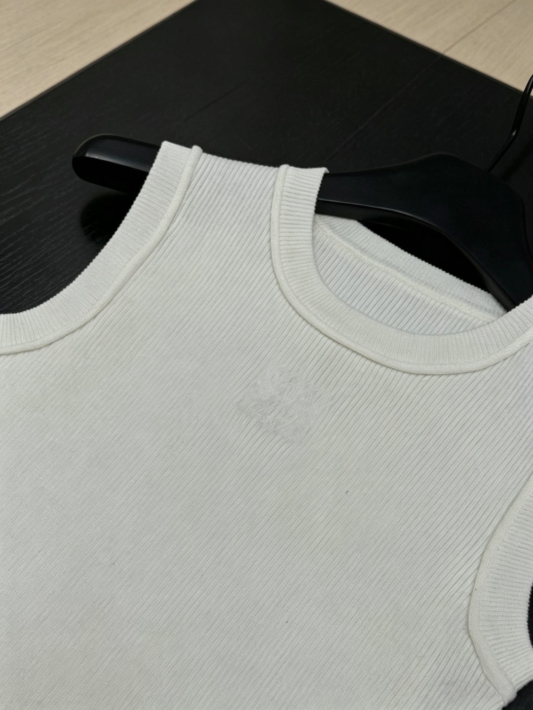 LOEWE 26S TANK TOP 515