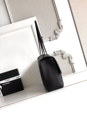 CHANEL 26S SOUPLISSIMO MAXI FLAP 39 IN BLACK GRAINED CALFSKIN SILVER HARDWARE