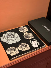CHANEL 25S SCARF 140 CM IN CASHMERE AND SILK 943336