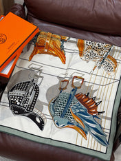 HERMES 25S SCARF 140 IN SILK CASHMERE 989484