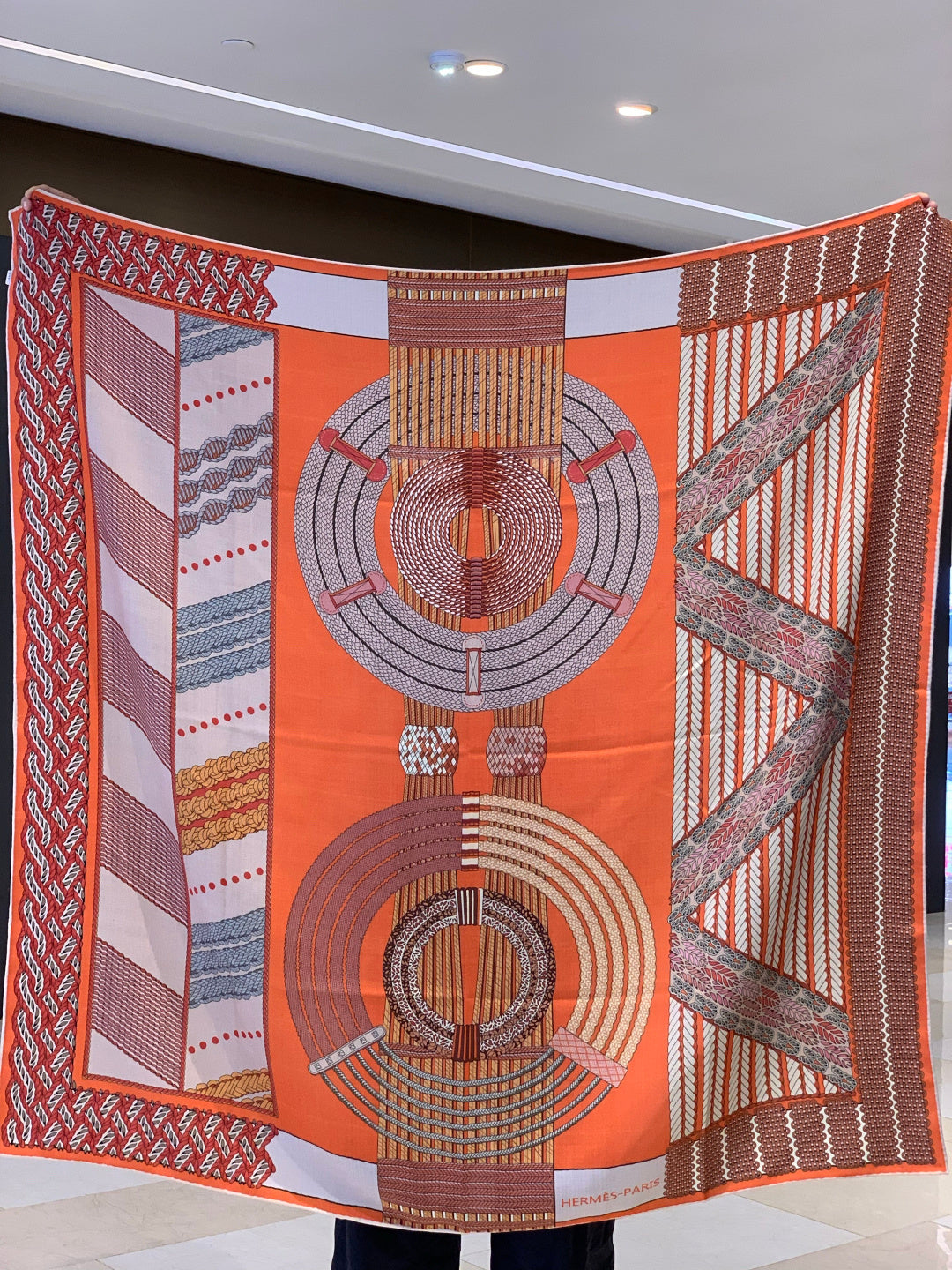 HERMES 25S SCARF 140 IN SILK 989535