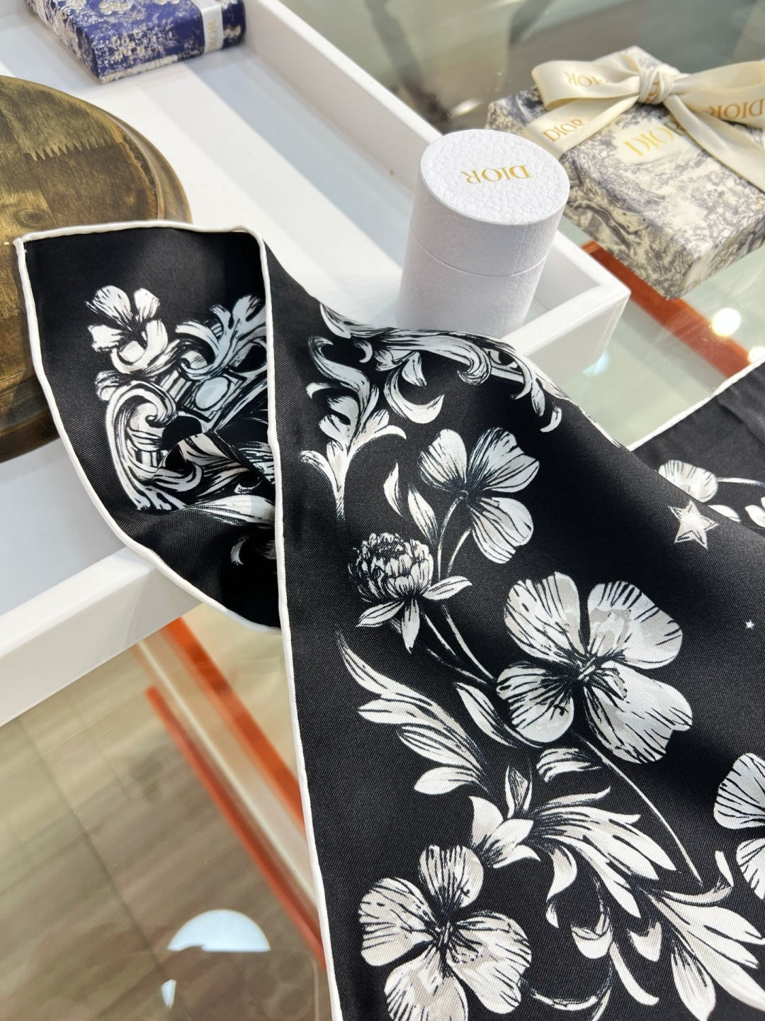 DIOR 26S SCARF 90CM IN SILK 274733
