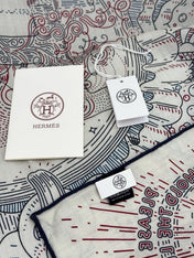 HERMES 26S PRINTED SQUARE SCARF 135 IN SILK 311976