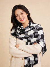 CHANEL 26S SCARF 140 IN SILK 311982