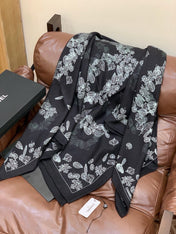 CHANEL 26S SCARF 135 IN SILK AND CASHMERE 313314