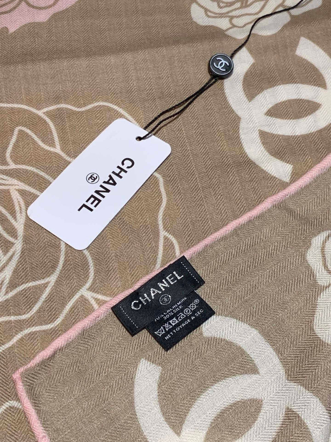 CHANEL 26S SCARF 140 IN SILK AND CASHMERE 313320