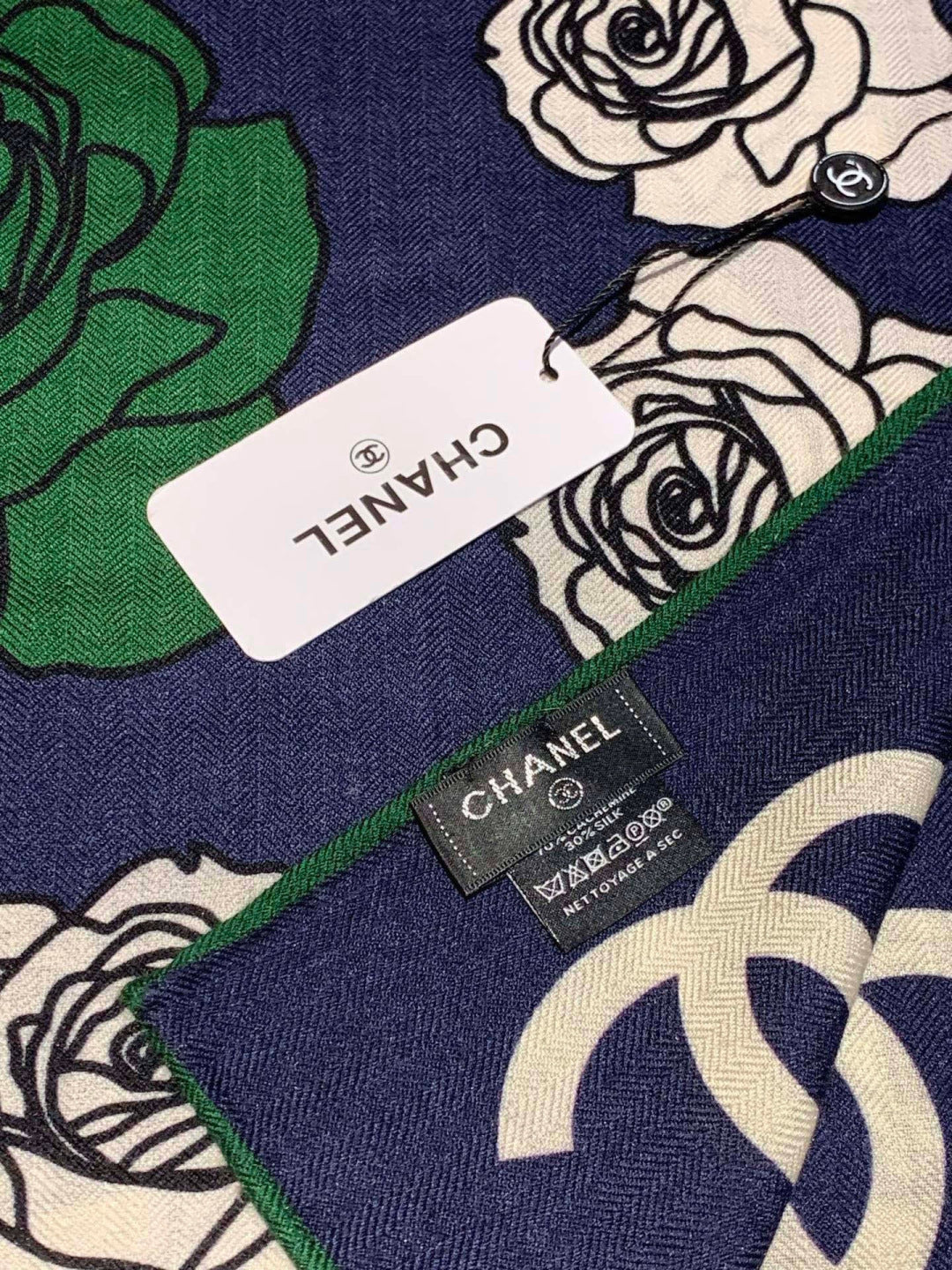 CHANEL 26S SCARF 140 IN SILK AND CASHMERE 313321