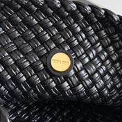 BOTTEGA VENETA 25S TOSCA BAG 19 IN BLACK CALFSKIN GOLD HARDWARE