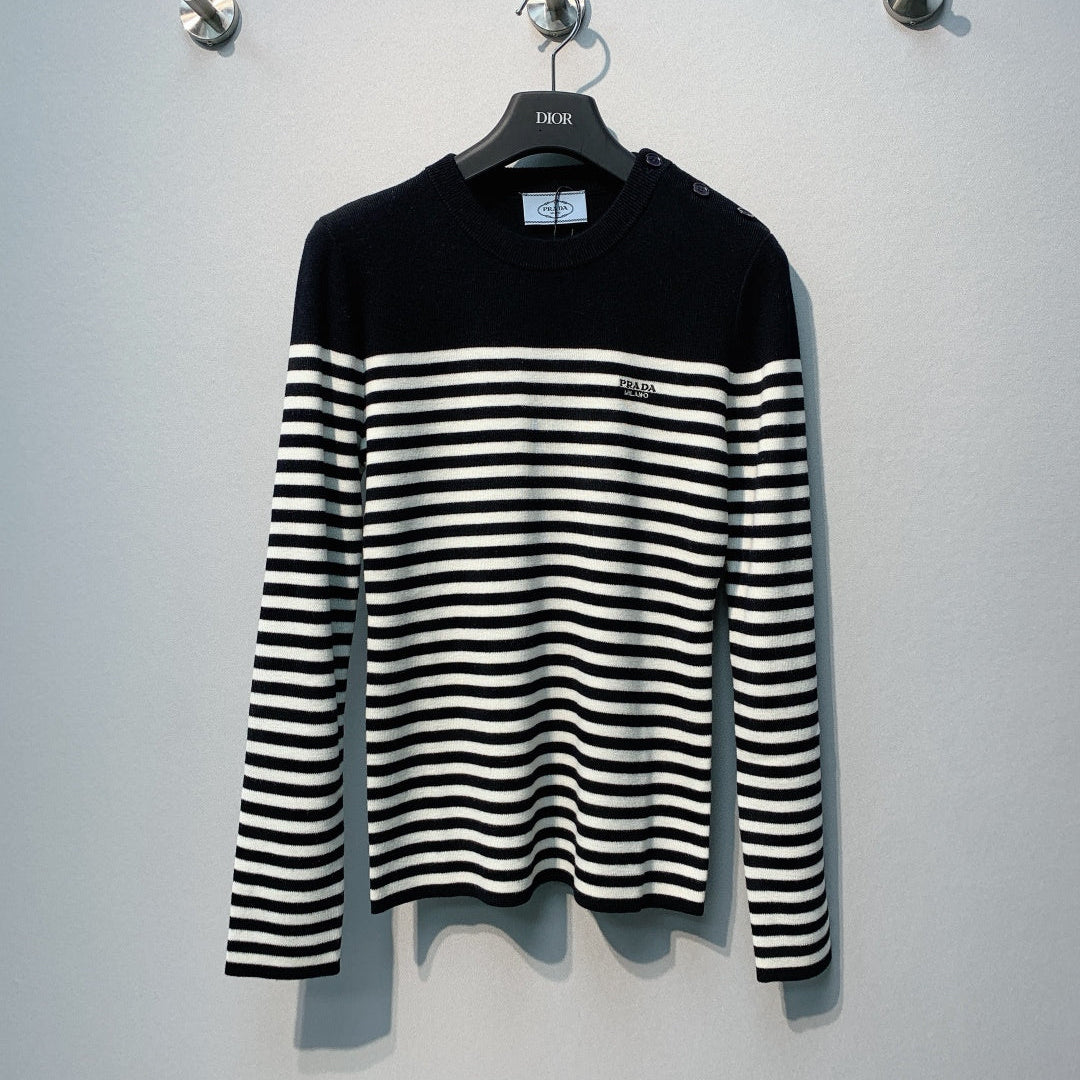 PRADA 26S CREW NECK KNIT SWEATER 639