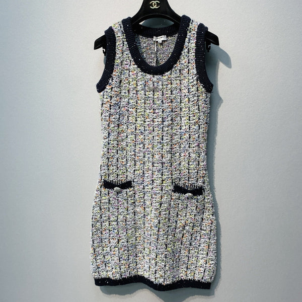 CHANEL 26S SLEEVELESS CREW NECK DRESS 823