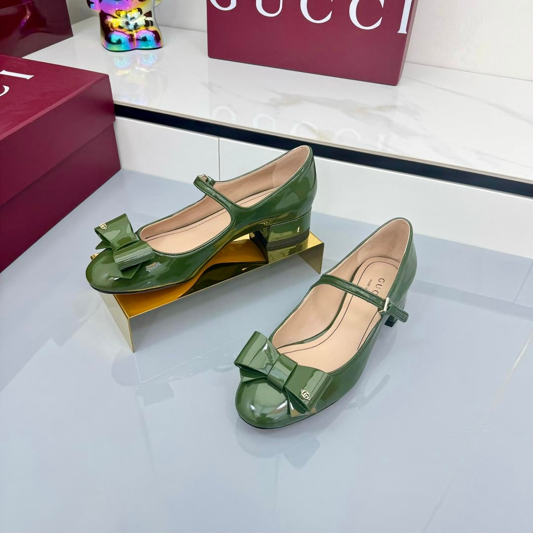 GG MARY JANE 25S IN MOSS GREEN LAMBSKIN WITH BOW