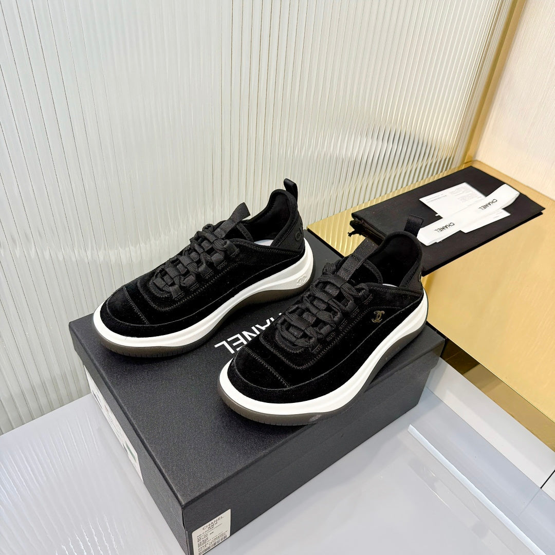 CHANEL 26S PLATFORM SNEAKERS IN BLACK SUEDE WITH CC LOGO
