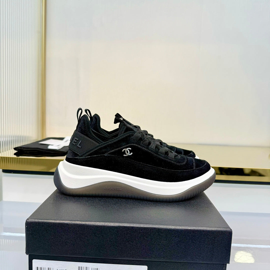 CHANEL 26S PLATFORM SNEAKERS IN BLACK SUEDE WITH CC LOGO