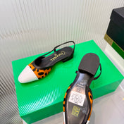 CHANEL 26S FLATS SLINGBACK IN WHITE PATENT CALFSKIN AND ORANGE PONY HAIR