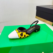 CHANEL 26S FLATS SLINGBACK IN WHITE PATENT CALFSKIN WITH DARK YELLOW PONY HAIR
