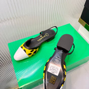 CHANEL 26S FLATS SLINGBACK IN WHITE PATENT CALFSKIN WITH DARK YELLOW PONY HAIR