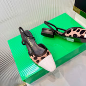 CHANEL 26S FLATS SLINGBACK IN WHITE PATENT CALFSKIN AND BEIGE PONY HAIR