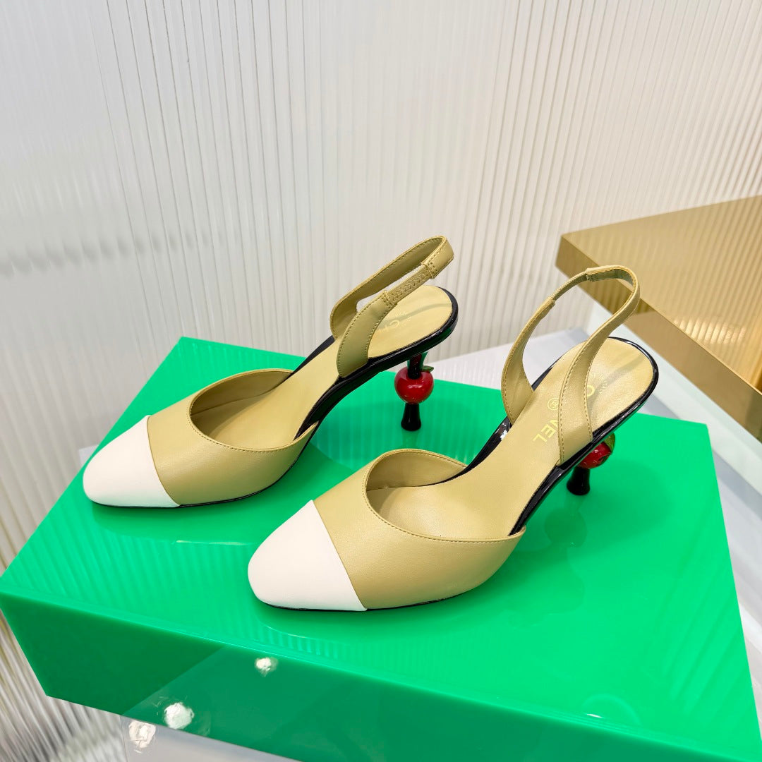 CHANEL 26S SLINGBACK POINTED-TOE HEELS 95 MM IN LIGHT OLIVE GREEN LAMBSKIN WITH WHITE CAP TOE