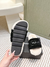 CHANEL 25S FLUFFY SLIDERS IN BEIGE AND BLACK