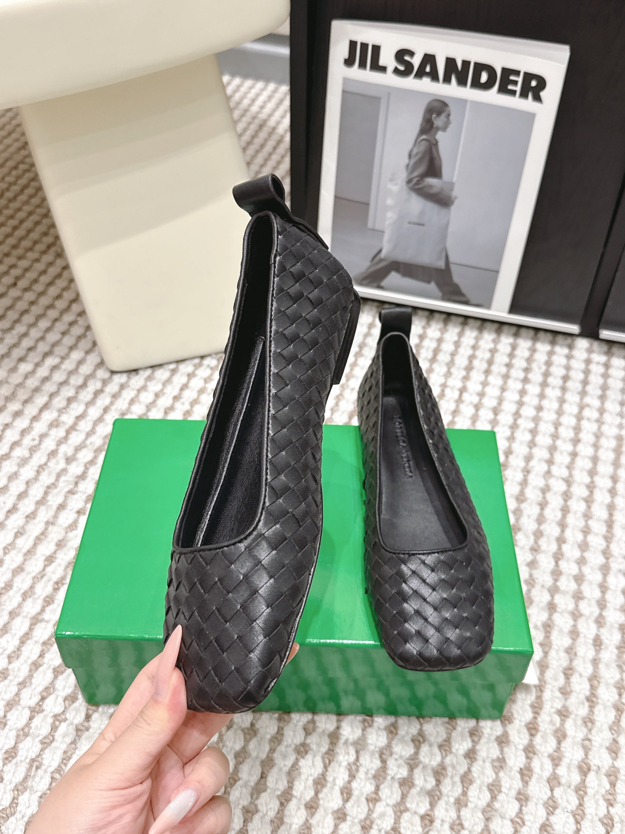 BOTTEGA VENETA 26S SQUARE-TOE FLATS IN BLACK TECHNICAL WOVEN LAMBSKIN