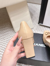 CHANEL 26S HIGH HEELS 95 MM IN BEIGE CALFSKIN WITH GOLD-TONE CC LOGO