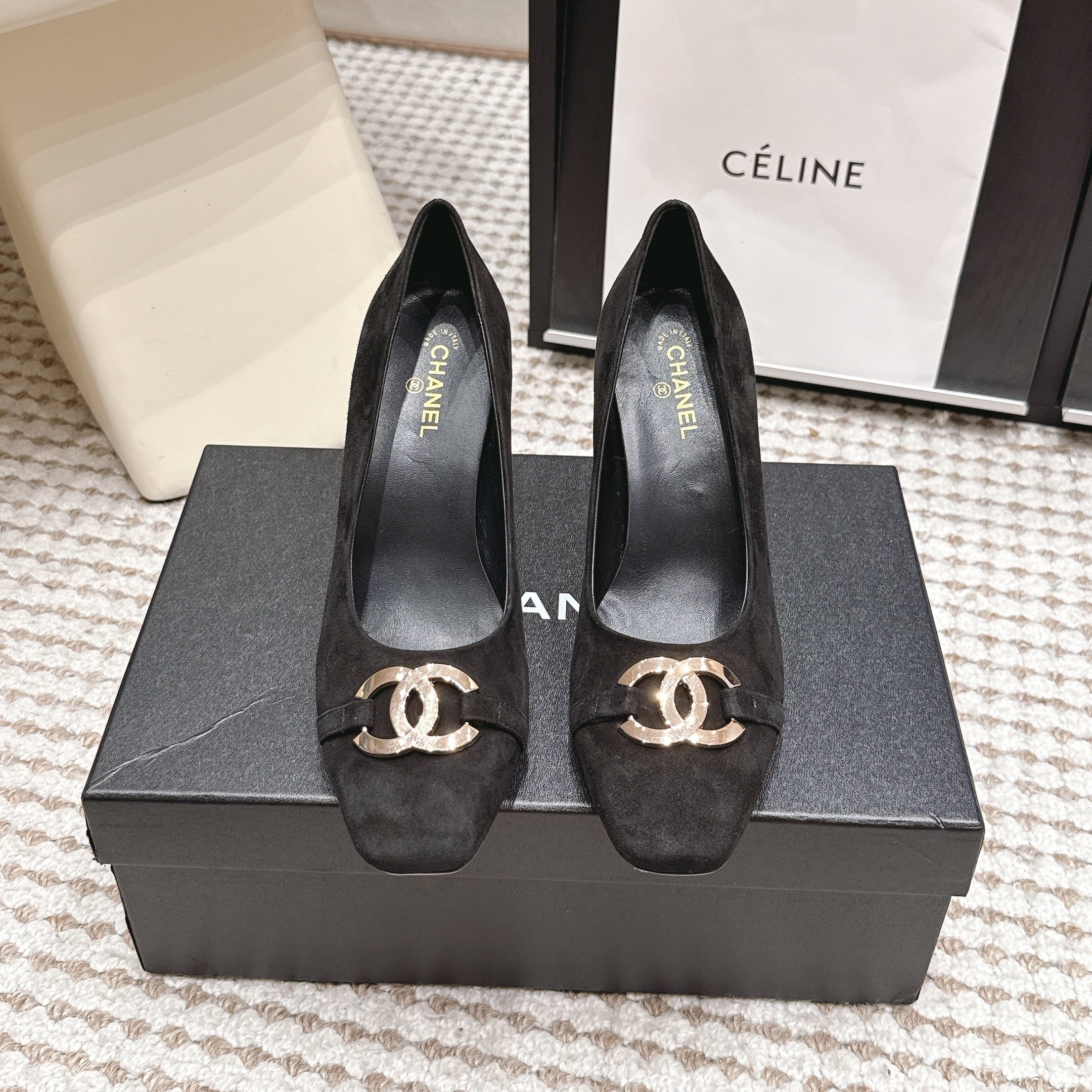 CHANEL 26S HIGH HEELS 95 MM IN BLACK SUEDE WITH GOLD-TONE CC LOGO