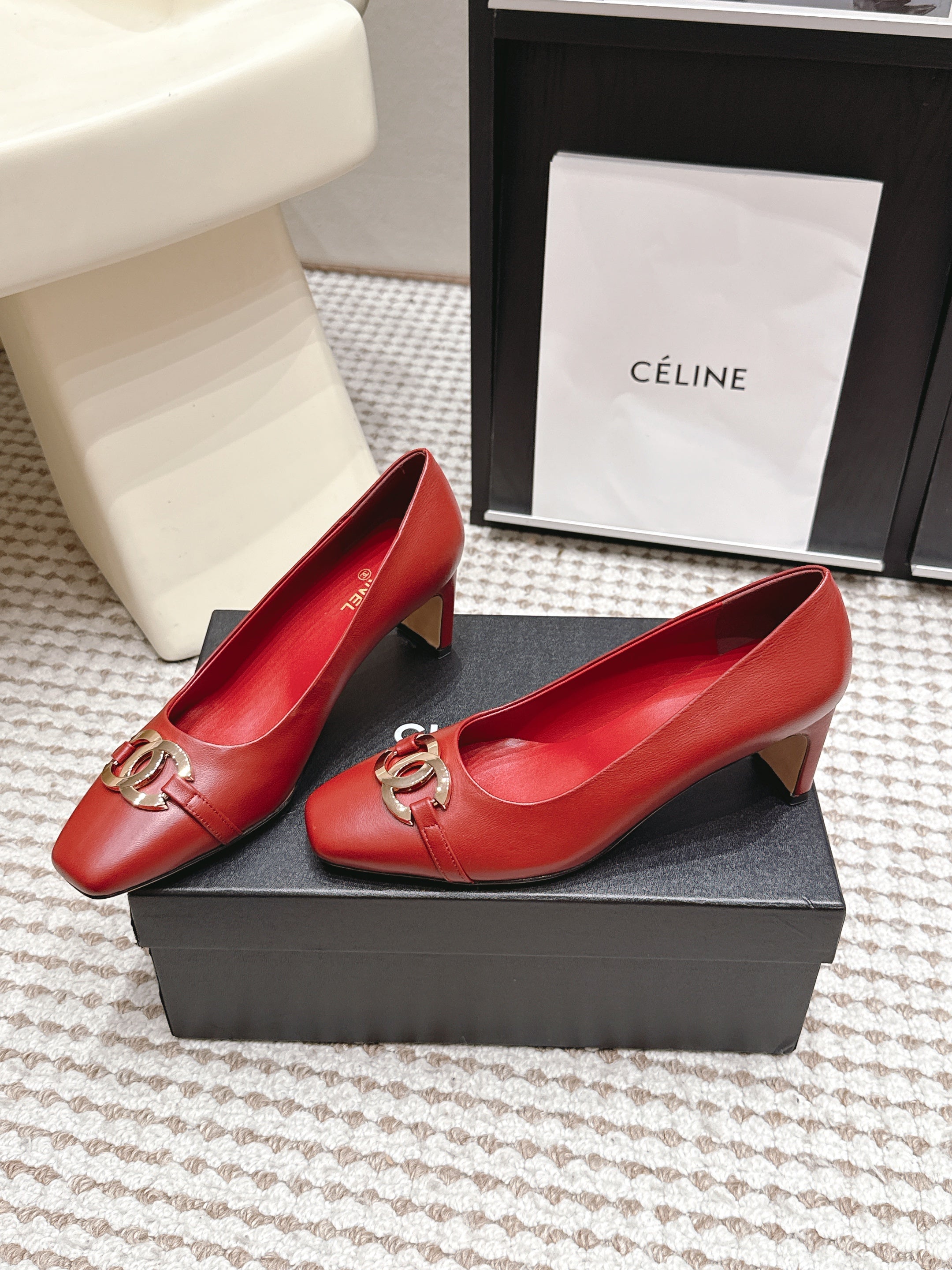 CHANEL 26S HIGH HEELS 75 MM IN RED CALFSKIN WITH GOLD-TONE CC LOGO